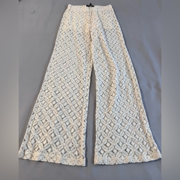 Boom Boom Jeans Ivory Lace Pants with Underlining Shorts‎  - Size Medium - Picture 3 of 12